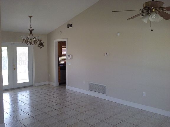 2nd image of 11420 NW 37th St