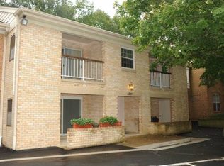 5821 Cove Landing Rd APT 203, Burke, VA 22015