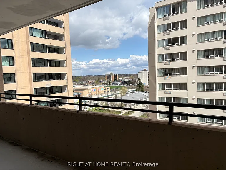 380 King St #903 — Photo 14