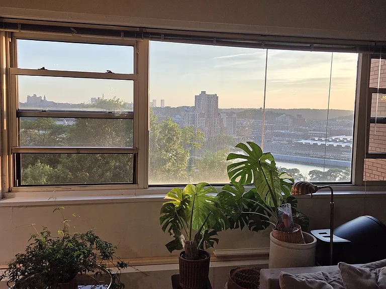 3 Fordham Hill Oval #7A — Photo 7