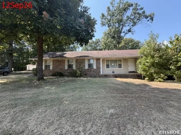 919 N 26th St, Arkadelphia, AR 71923
