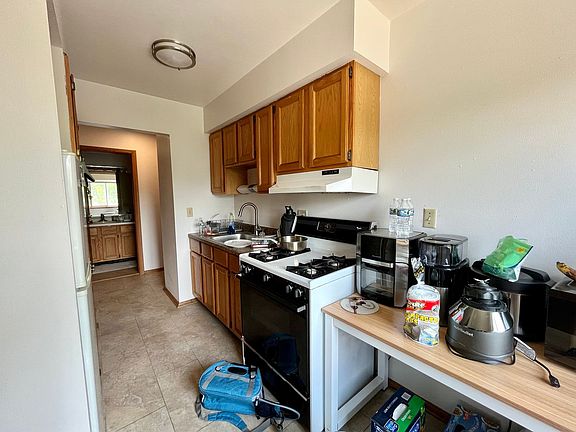 5th image of 1216 Memorial Dr APT 15