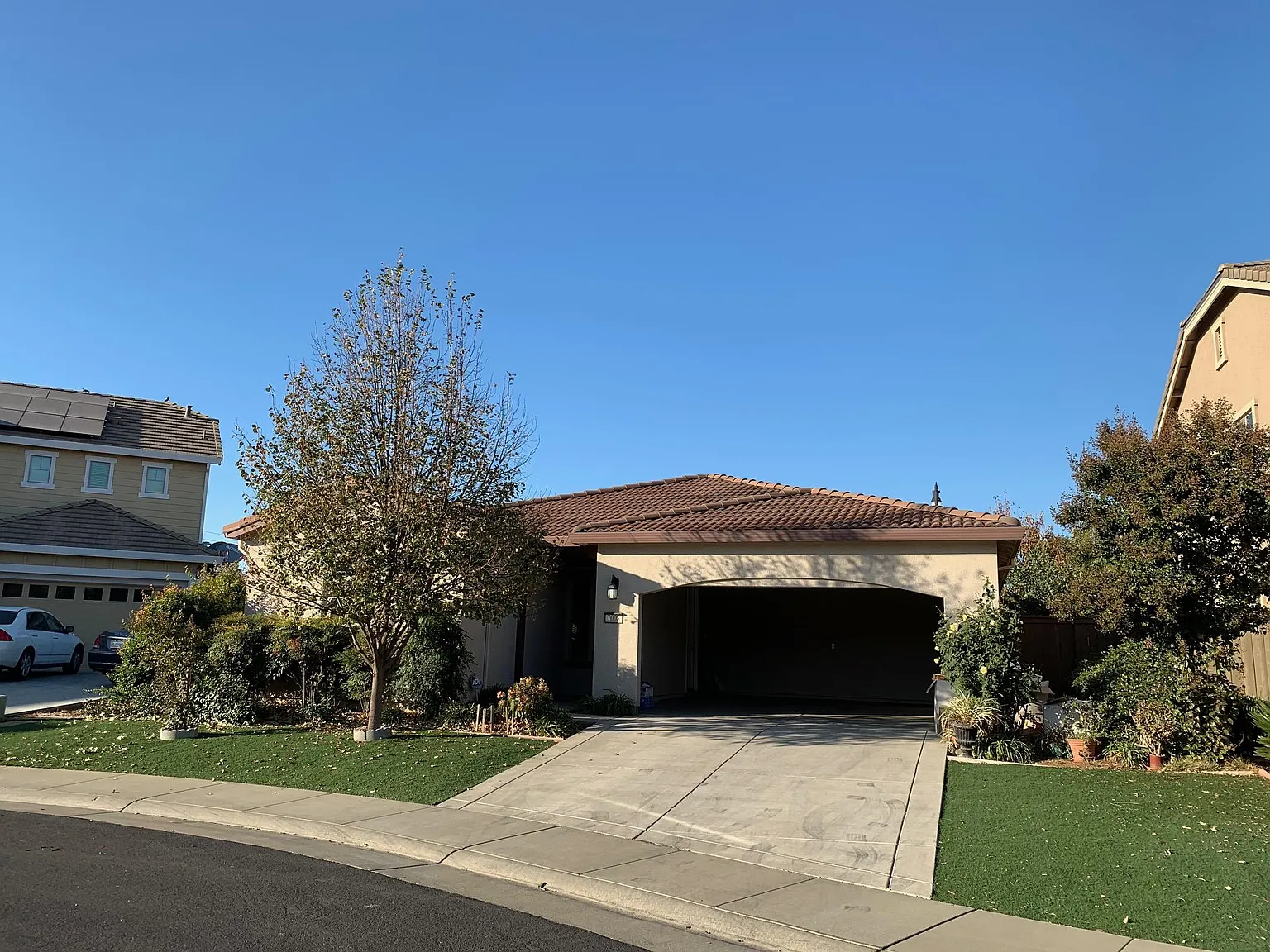 7008 Cordially Way photo 1