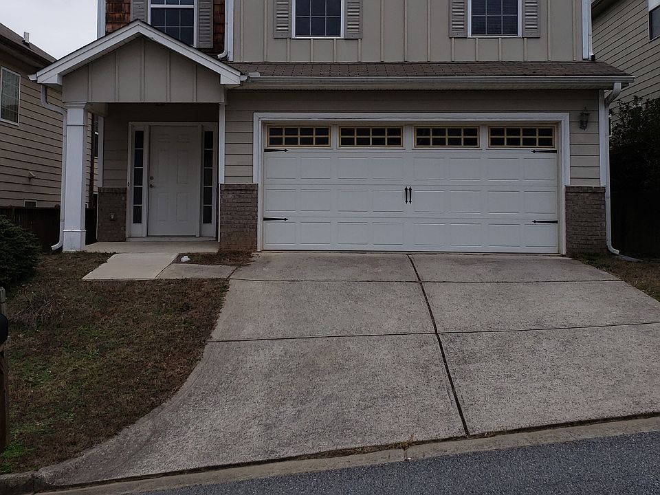 1st image of 111 Village Ct