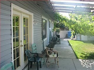 2nd image of 5959 Chesbro Ave