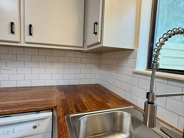 1915 Waldens Edge Way #1915 — Photo 11