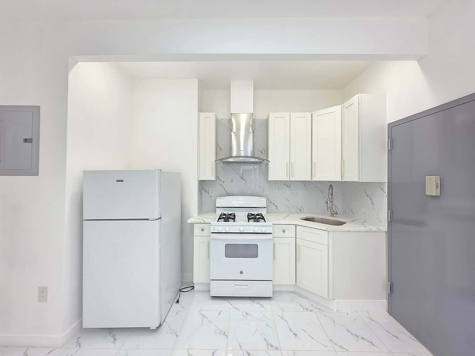 1st image of 2722 E 26th St #2R