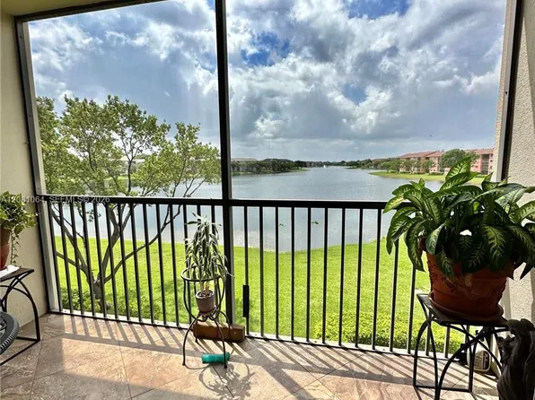 13800 SW 5th Ct APT 311M, Pembroke Pines, FL 33027