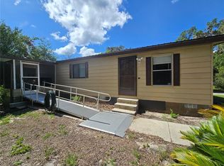11955 SE 135th Ave, Ocklawaha, FL 32179