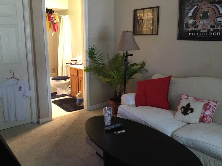 1234 Lexington Rd #204 — Photo 4