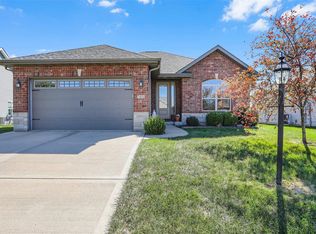 7446 Clarence Ct, Glen Carbon, IL 62034
