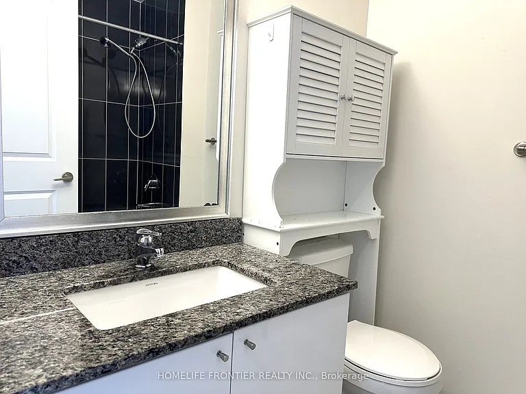 55 Eglinton Ave W #1607 — Photo 15
