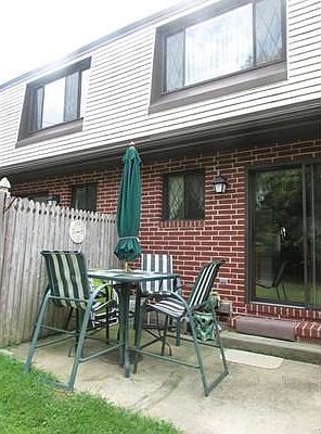 1st image of 417 Farrwood Dr