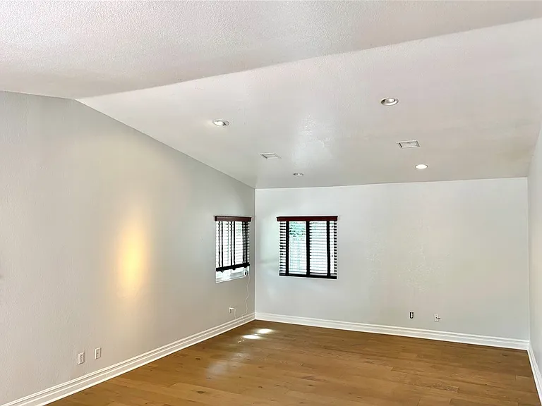 1023 Highlight Dr — Photo 22