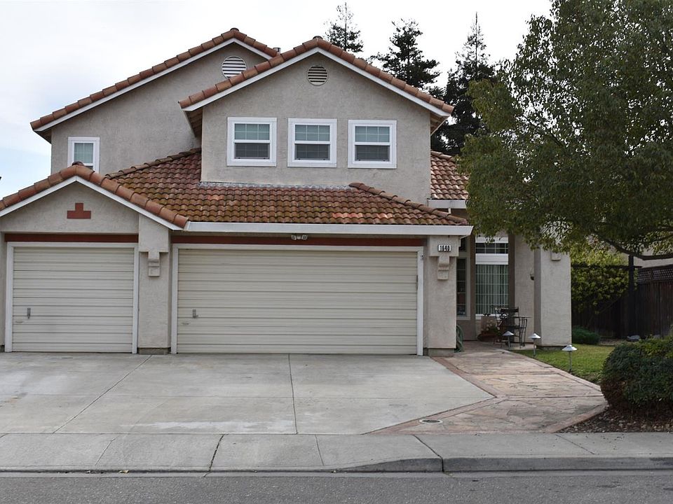 2nd image of 1640 Foxwood Dr