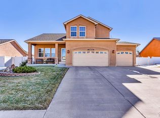 5394 Peregrine Dr, Pueblo, CO 81005