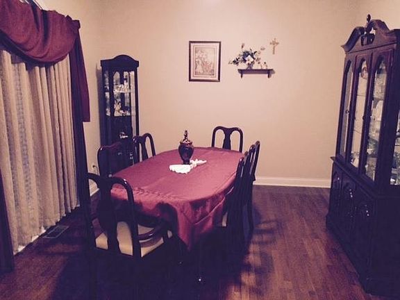 4th image of 101 Tuscany Ln