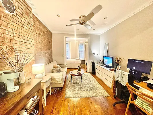 Rented by Century 21 Premier  | media 11