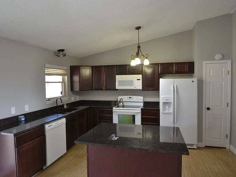 3710 Trail Rock Pl — Photo 5