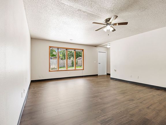 4th image of 1316 22nd St #1330