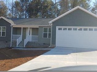 461 Brookfield Dr, Statesville, NC 28625