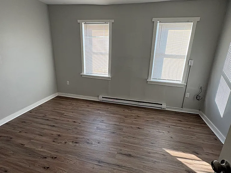 2824 Walnut St — Photo 1