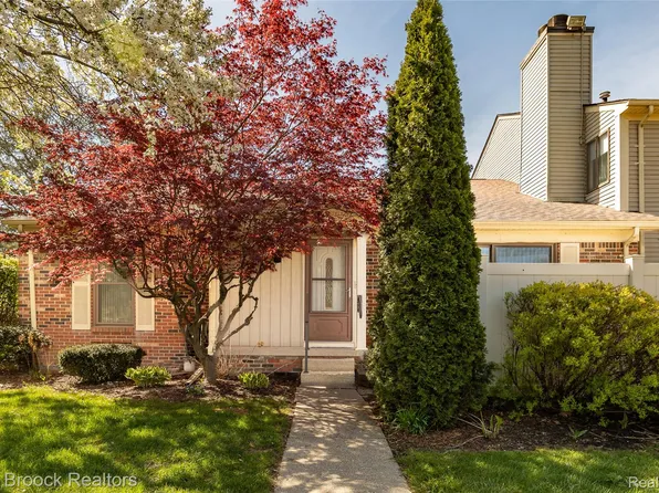 38681 Golfview Dr #40, Clinton Township, MI 48038