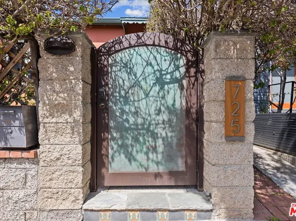 725 Marine St, Santa Monica, CA 90405