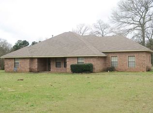 1960 Redmon Rd, Longview, TX 75602