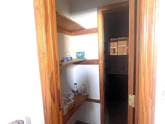 4th image of 3103 30th Ave APT 2