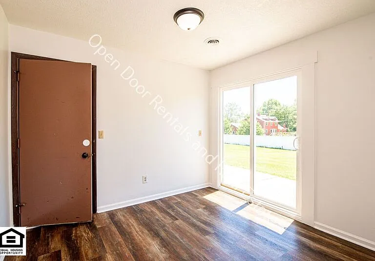 5214 Vermont Ln — Photo 7