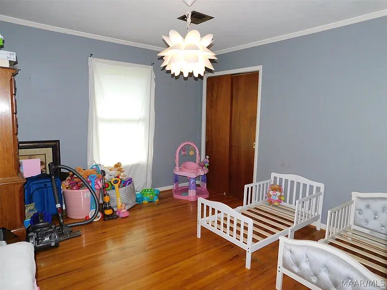 1203 Oates Rd — Photo 16