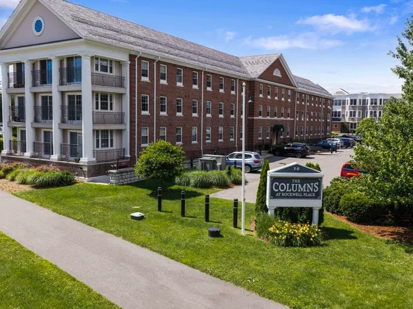 30 Village Hill Rd #104, Northampton, MA 01060