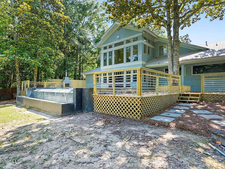 1220 Sunset Ave — Photo 38