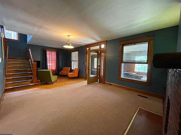 5th image of 707 E Park Ave