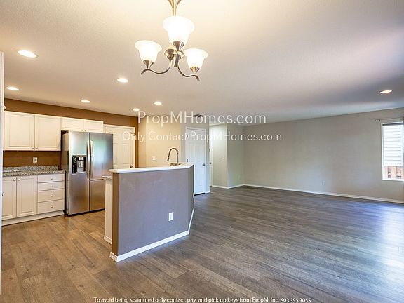 4th image of 10441 SW Franklin Ln