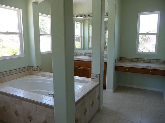 4th image of 1164 Via Vera Cruz
