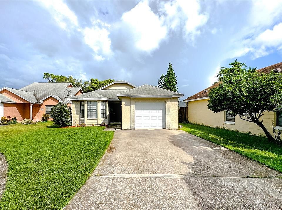 1st image of 7821 Farnsworth Ct