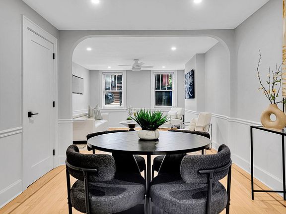 4th image of 708 Garden St APT 1