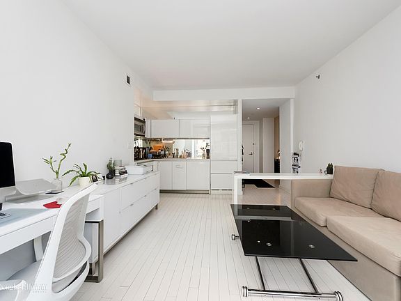 2nd image of 421 E 13th St #3B