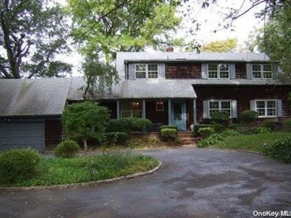 485 Bryant Avenue, Roslyn, NY 11576