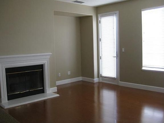 4th image of 3507 Bering Dr