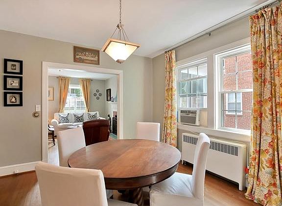 5th image of 1018 W 47th St