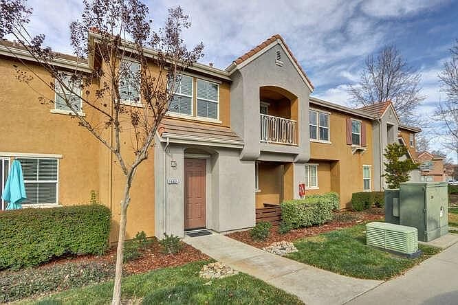 1st image of 1002 Dante Cir