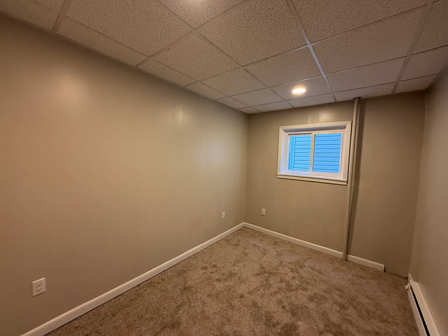 2 bed, 1050 sqft, $1,195 — Photo 3