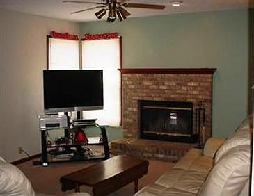 3rd image of 252 Finch Dr