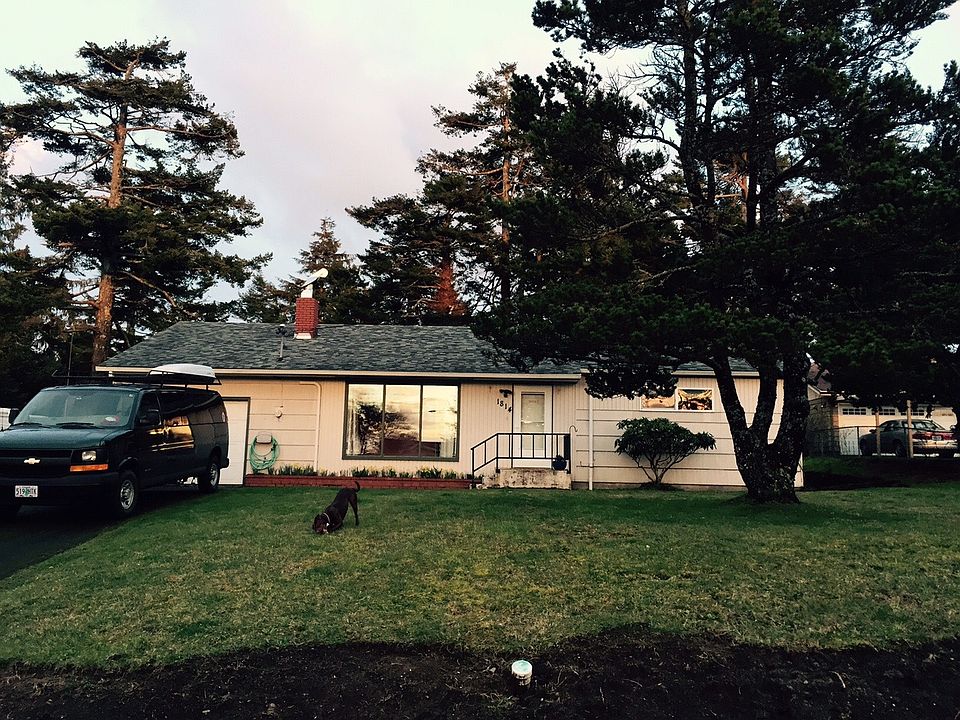 1st image of 1814 NE Crestview Pl