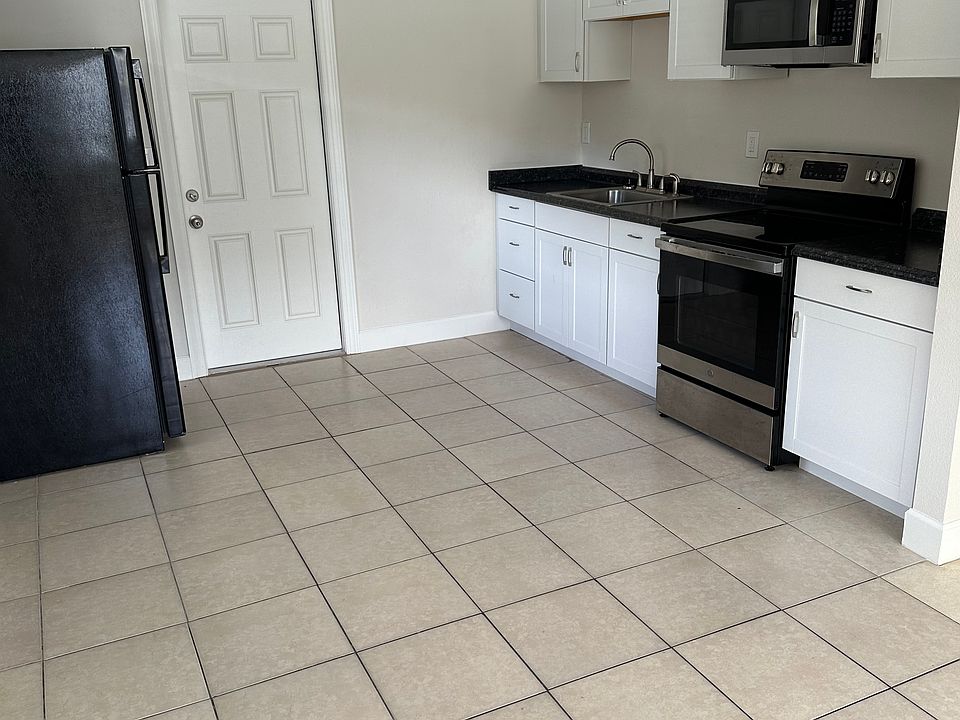 New appliances, including a microwave!