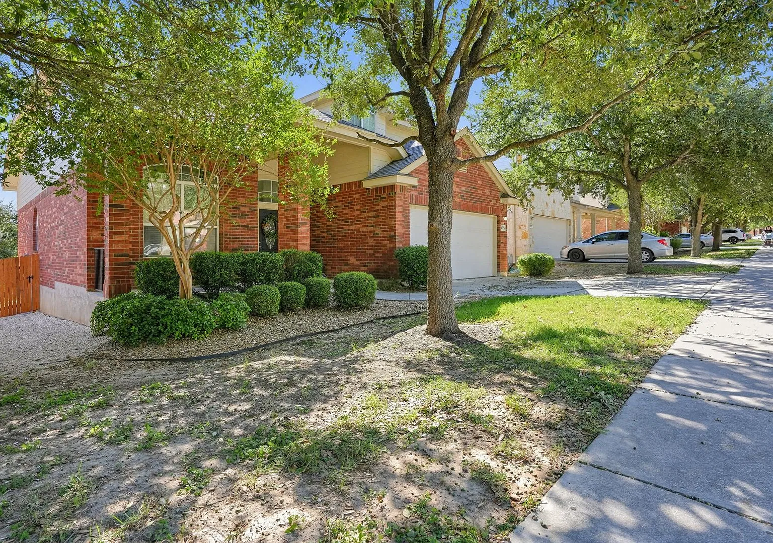 Spacious 4-Bedroom Alamo Ranch Home | Office + Game Room + Large Private Yard! — Photo 2