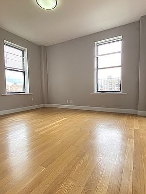 4th image of 501 W 110th St APT 10g